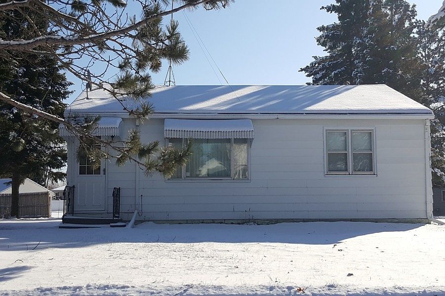 1st image of 512 Memorial Dr