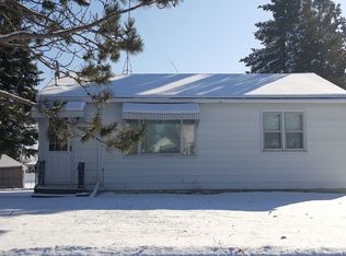 512 Memorial Dr, Buhl, MN 55713