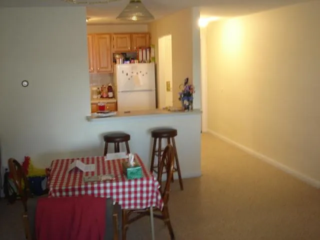 2 bed, 900 sqft, $2,800 — Photo 2
