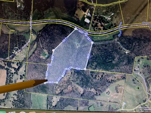 22 Allen Ln, Brush Creek, TN 38547