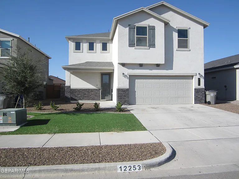 12253 Desert Cliff Ct — Photo 2