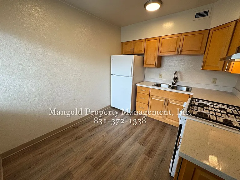 500 Glenwood Cir #237 — Photo 13