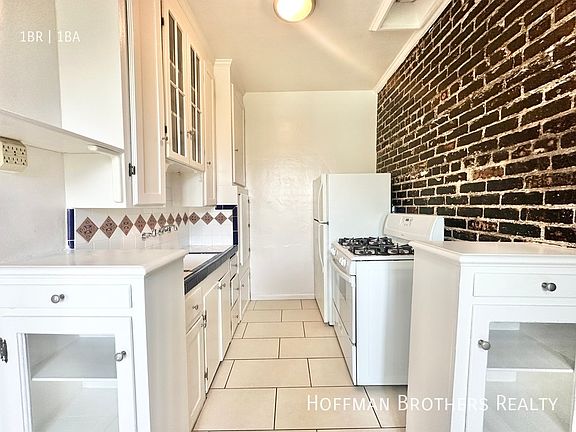 2nd image of 608 S Dunsmuir Ave APT 401