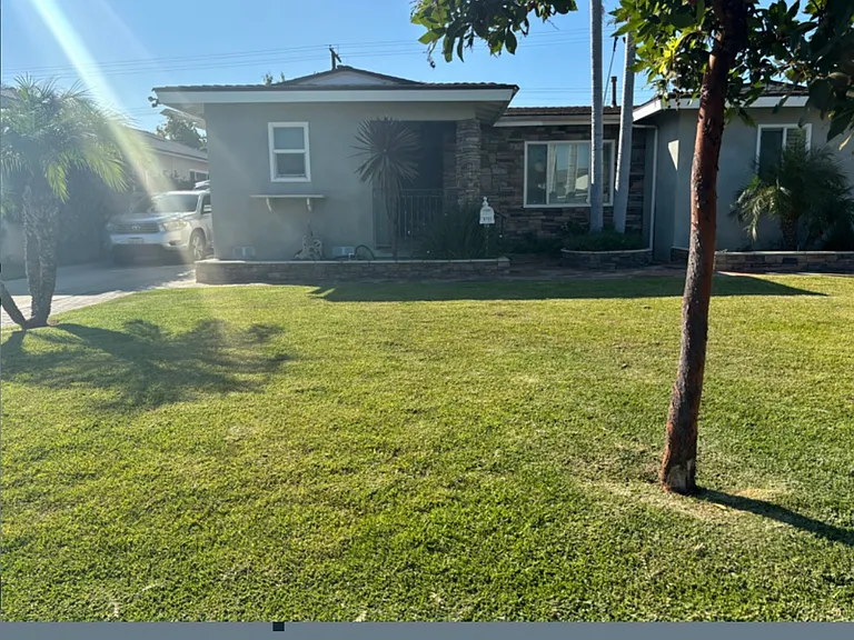 9703 Richeon Ave — Photo 10