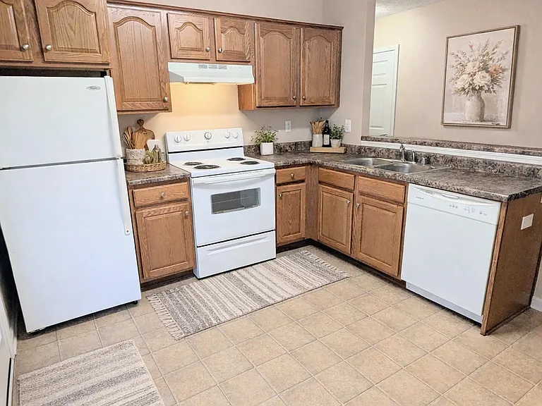 8500 Misty Ln #202 — Photo 7