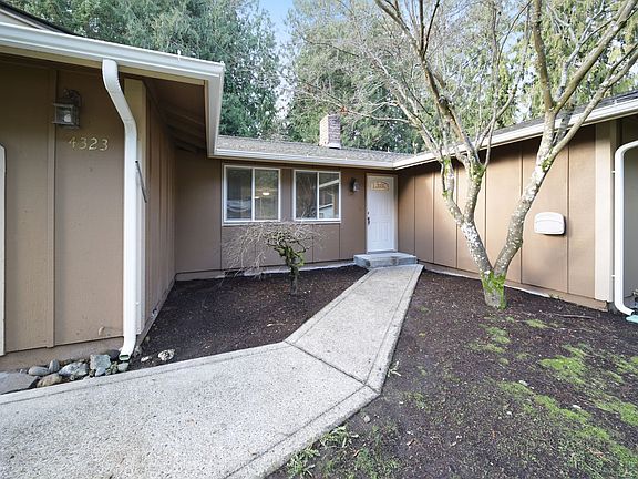 3rd image of 4323 Glen Terra Dr SE