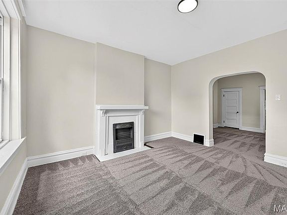 3rd image of 3234 Michigan Ave