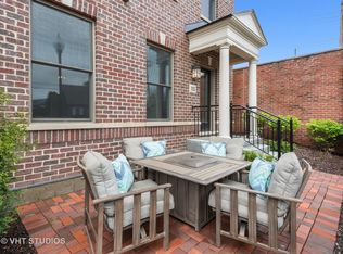 110 S Washington St, Wheaton, IL 60187