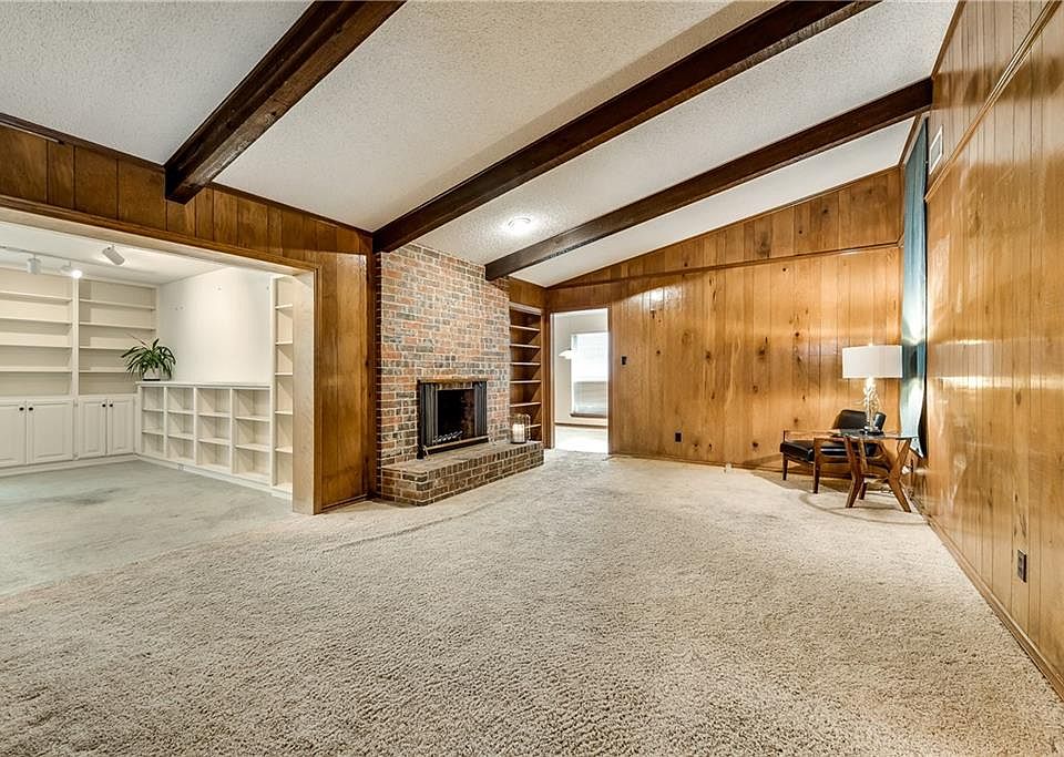 1st image of 1505 Victoria Dr