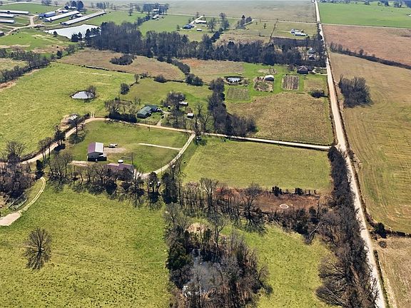 3rd image of 8586 Farm Road 2230