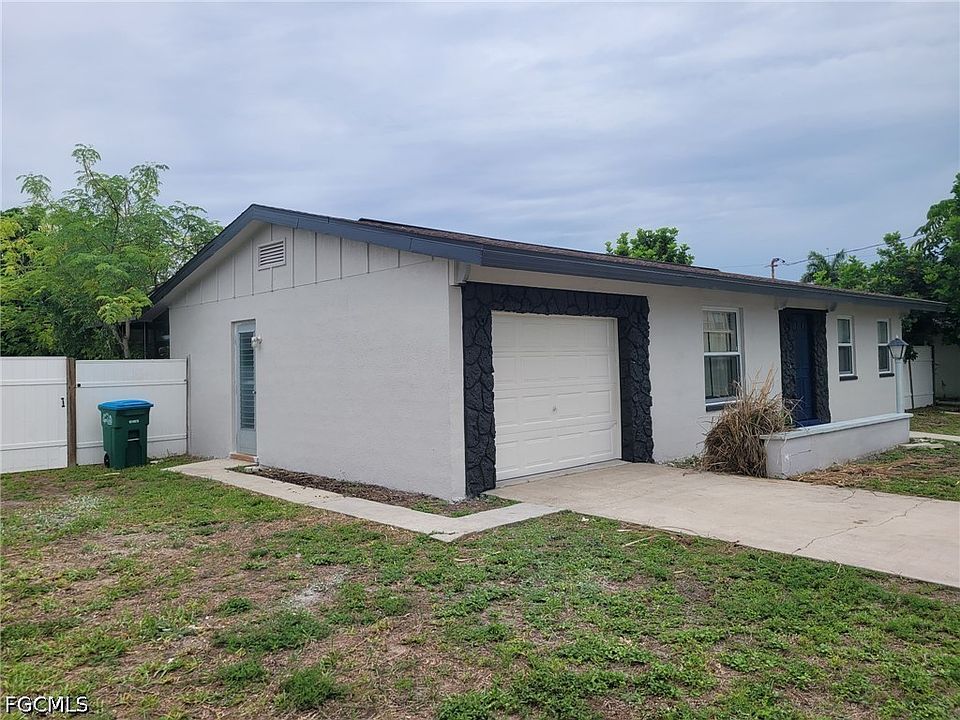 1st image of 3923 SE 12th Ave