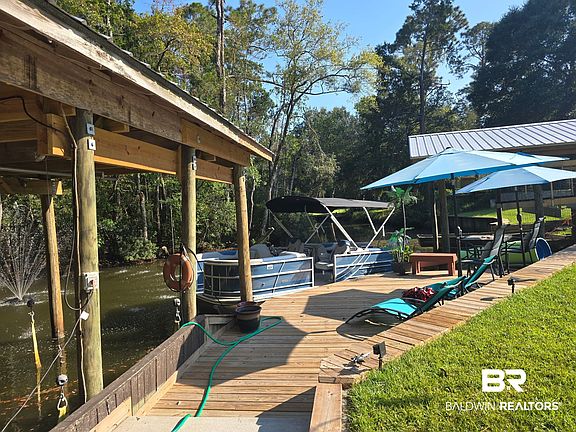 3rd image of 9248 Hammock Rd