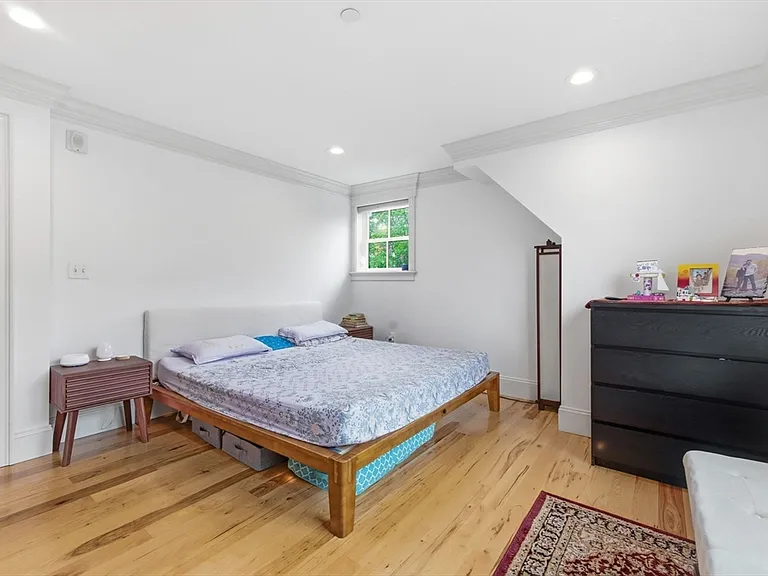 44 Evergreen St #3 — Photo 13
