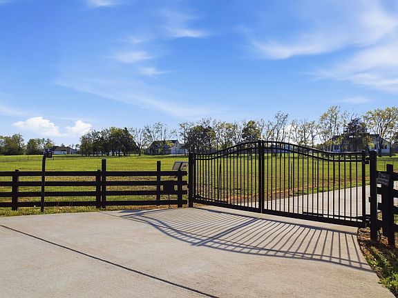 4th image of 8516 Lowe Christiana Rd