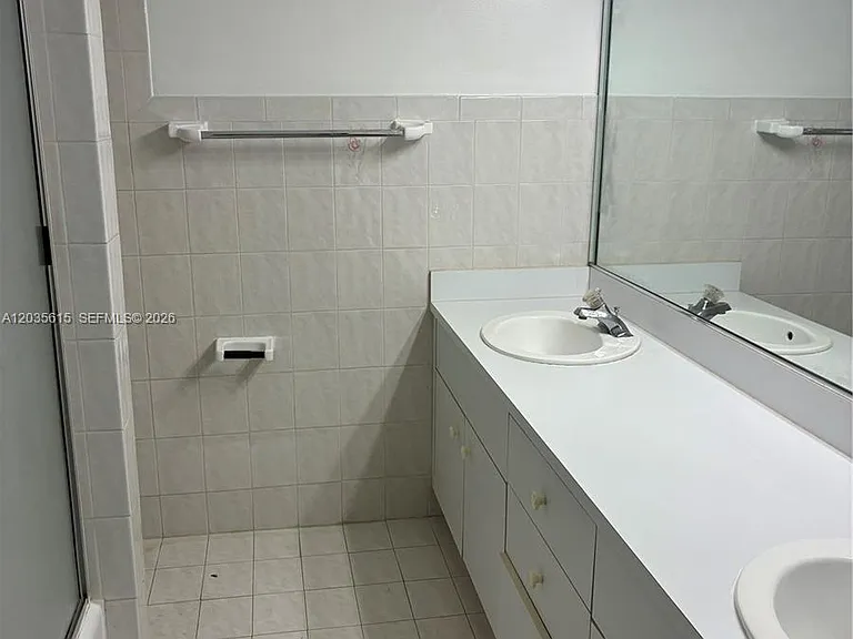 15600 SW 144th Ave — Photo 5