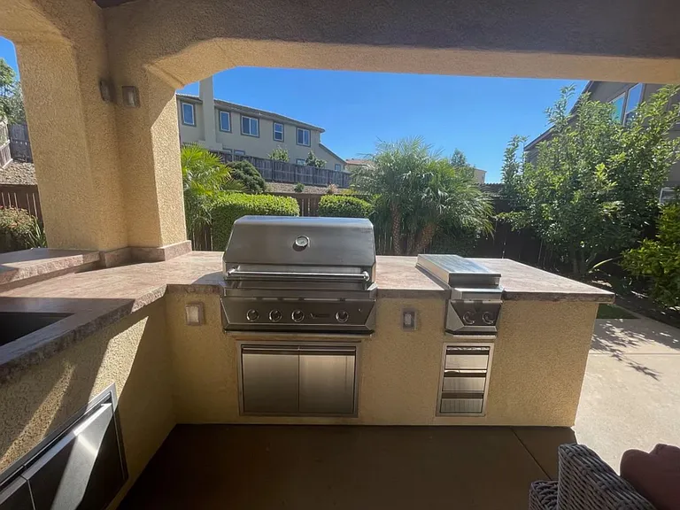 877 Hailey Ct — Photo 5