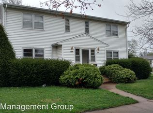 220 Walnut St, Cedar Falls, IA 50613