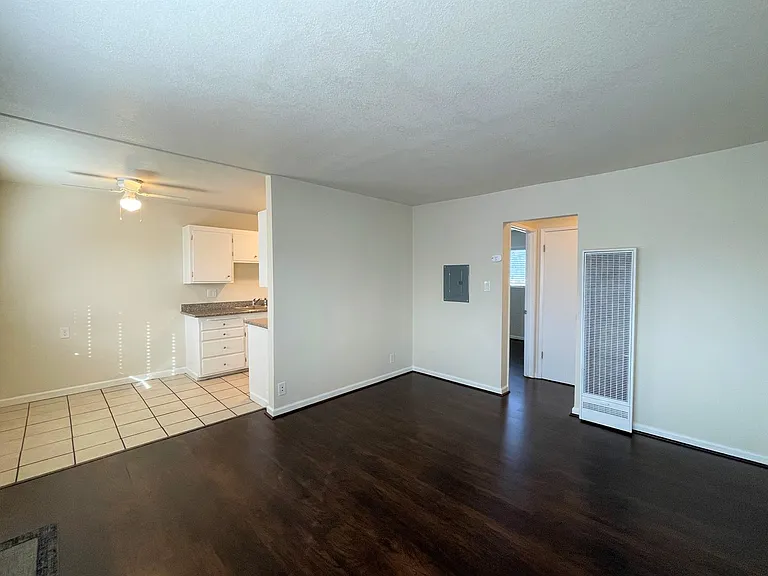 Lincoln Courtyards at 531 Glendora Avenue — Photo 9