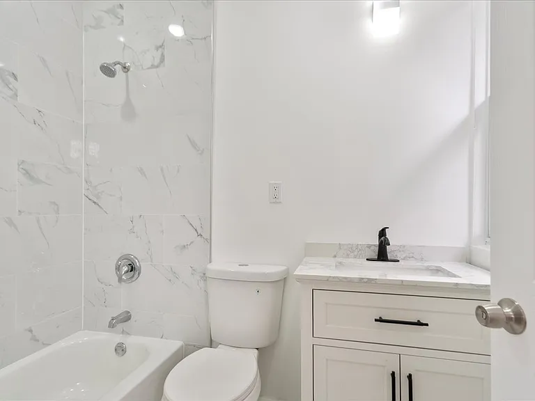 815 S 12th St #2 — Photo 5