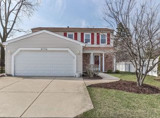 5006 Chambers Dr, Barrington, IL 60010