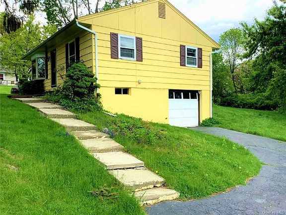 2nd image of 15 Hill St