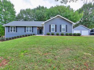 100 Springdale Ln, Fayetteville, GA 30215