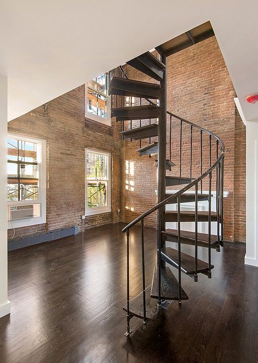 1st image of 383 Bleecker St #4R