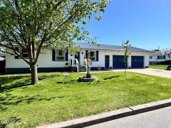 929 6th Ave, Duncansville, PA 16635