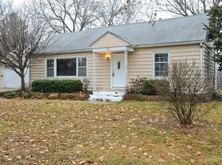 391 N Park Ave, Aurora, IL 60506