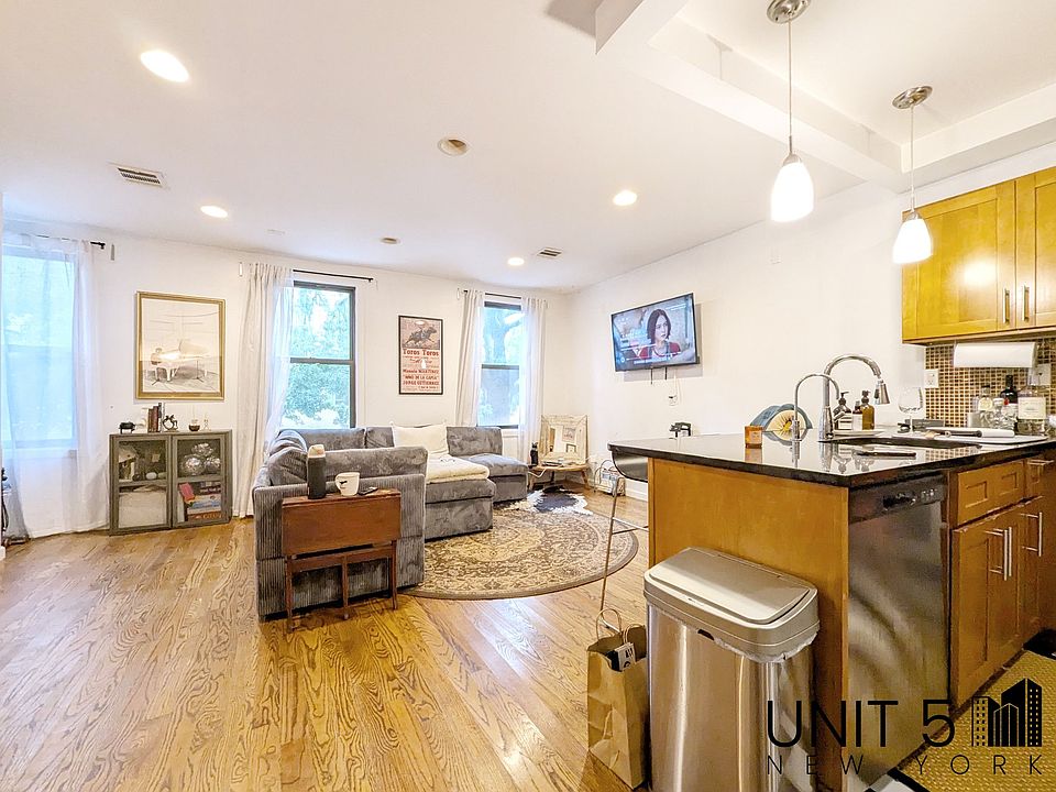 1st image of 234 Boerum St #2