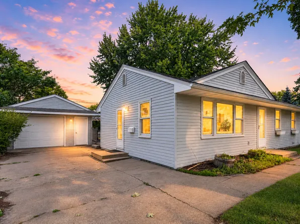 6150 Rainbow Dr NE, Fridley, MN 55432
