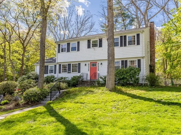 2 Myrtle Dr, Acton, MA 01720