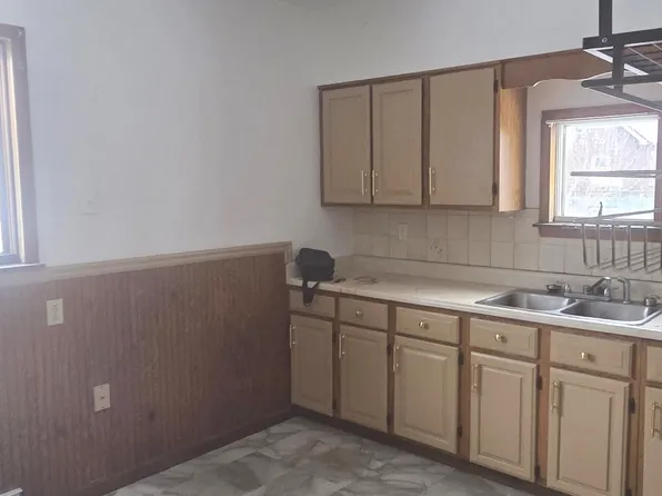 50 Englewood Ave Floor 2, Buffalo, NY 14214