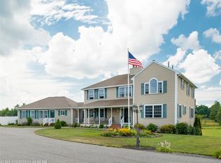 4 Autumn Dr, Saco, ME 04072