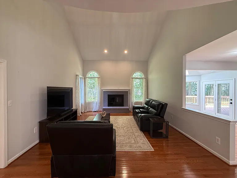 8011 Lions Crest Way — Photo 3