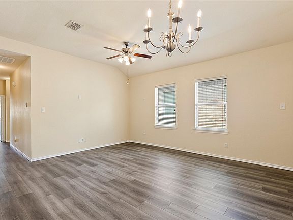 4th image of 1213 Redman Ave