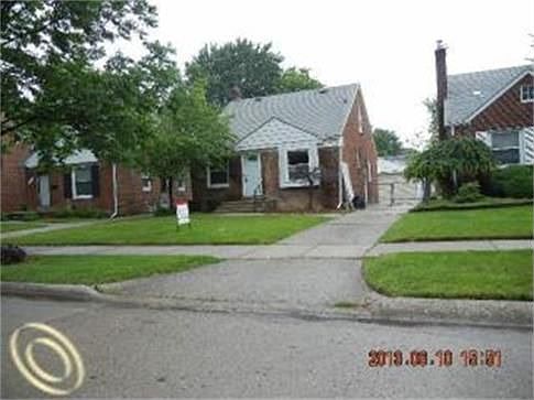 1st image of 21119 Country Club Dr