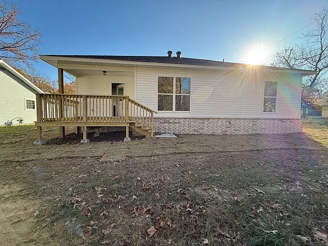 514 Goldenwood Dr — Photo 12