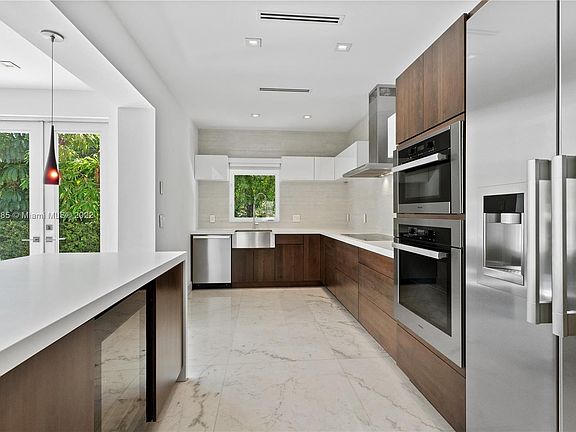 2nd image of 148 Morningside Dr
