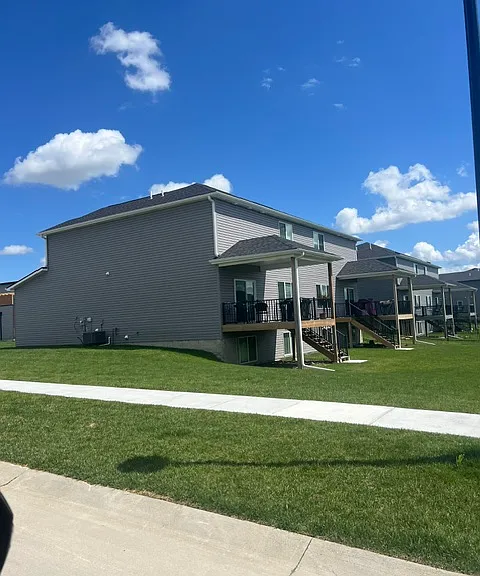 5901 S 94th St — Photo 3