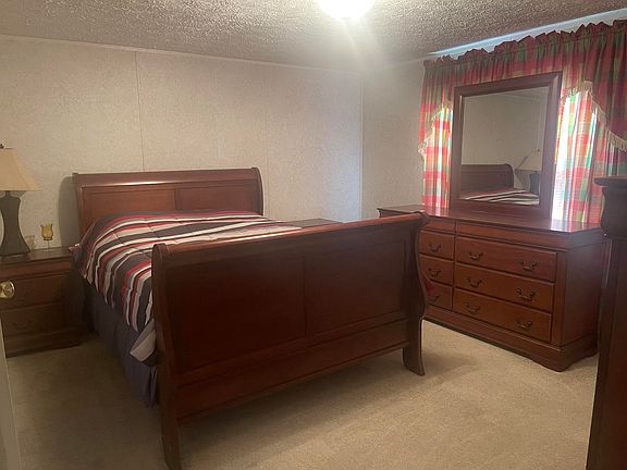 5th image of 2667 Piper Rd
