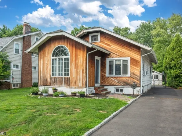 11 Farrington St, West Caldwell Twp., NJ 07006