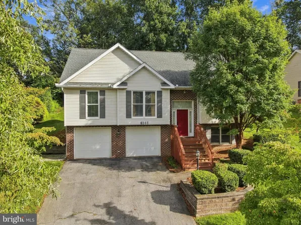 6146 Greenbriar Dr, Fayetteville, PA 17222