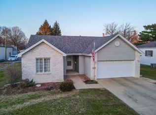 125 W 2nd St, Manteno, IL 60950