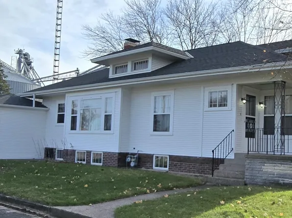 220 W Gale St, Williamsfield, IL 61489