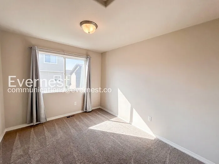 945 Technology Ct — Photo 14