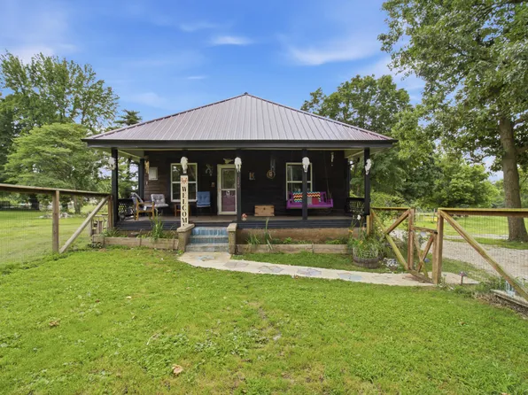 720 Linzee Boulevard, Pierce City, MO 65723