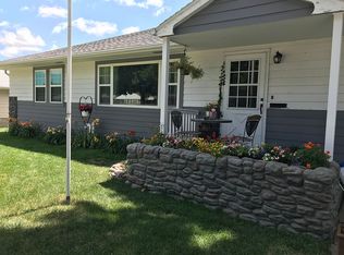 1102 E D St, North Platte, NE 69101