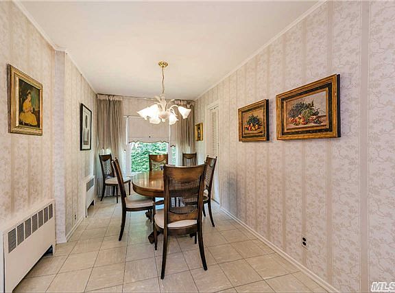 3rd image of 2097 Jacqueline Ave