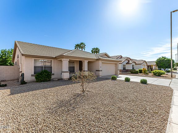 2nd image of 2085 E SMOKE TREE Road